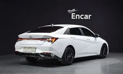 Hyundai Avante 2021, 79570 км, за 10831.04 USD