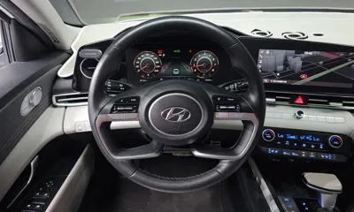 Hyundai Avante 2021, 79570 км, за 10831.04 USD - фото 12