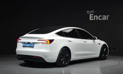 Tesla Model 3 2024, 40555 км, за 28358.03 USD