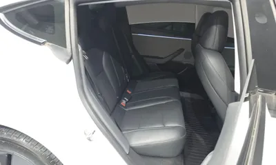 Tesla Model 3 2024, 40555 км, за 28358.03 USD - фото 12