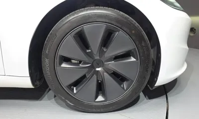 Tesla Model 3 2024, 40555 км, за 28358.03 USD - фото 21