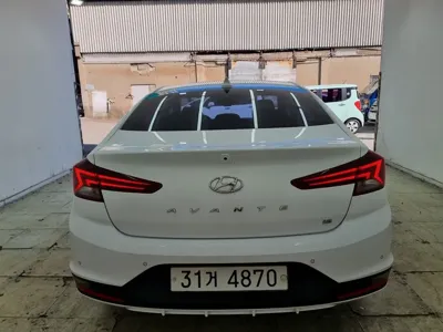 Hyundai Avante 2019, 53665 км, за 9189.43 USD