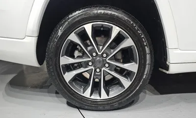 Jeep Cherokee 2022, 45120 км, за 27044.77 USD