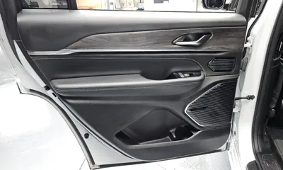 Jeep Cherokee 2022, 45120 км, за 27044.77 USD - фото 25
