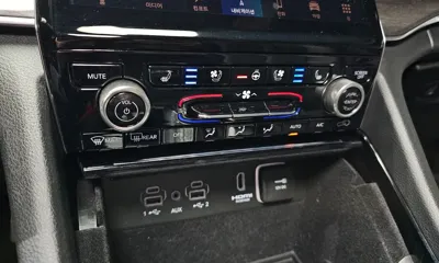 Jeep Cherokee 2022, 45120 км, за 27044.77 USD - фото 33
