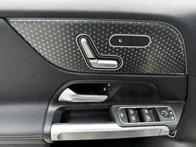 Mercedes-Benz EQB 2026, 100 км, за 24719.94 USD - фото 9