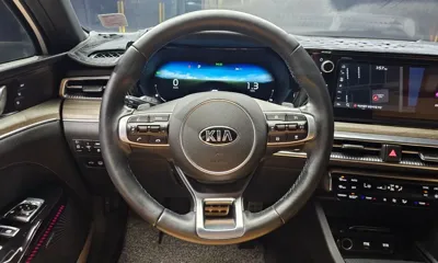 Kia K5 2020, 53839 км, за 15406.61 USD - фото 13