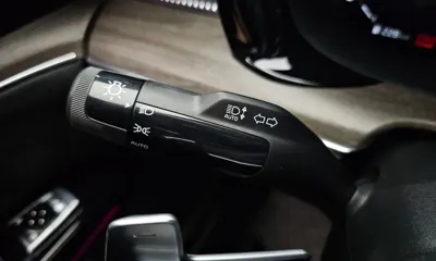 Kia K5 2020, 53839 км, за 15406.61 USD - фото 32