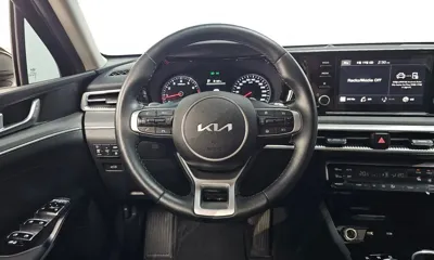 Kia K5 2023, 22397 км, за 23664.74 USD - фото 13