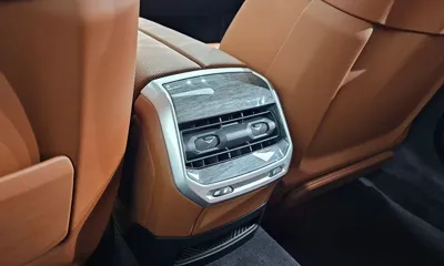 BMW 7-Series 2024, 33691 км, за 74826.05 USD - фото 33