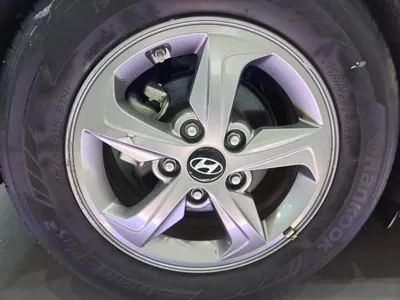 Hyundai Avante 2016, 86967 км, за 4104.24 USD - фото 19