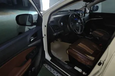 BYD S7 2016, 40900 км, за 3213 USD
