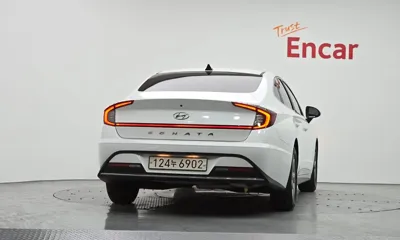 Hyundai Sonata 2021, 80710 км, за 9576.55 USD