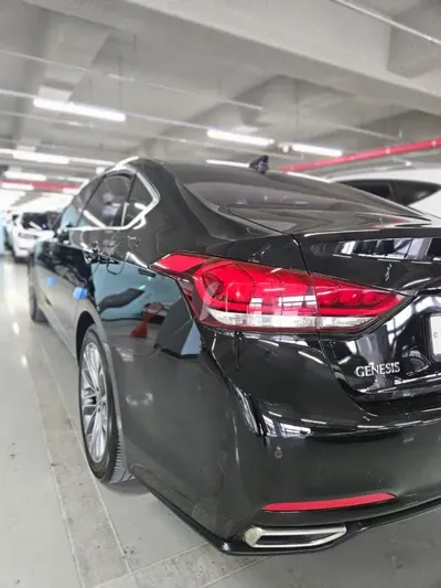 Hyundai Genesis 2015, 139997 км, за 7025.77 USD