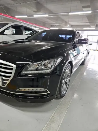 Hyundai Genesis 2015, 139997 км, за 7025.77 USD