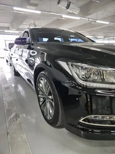 Hyundai Genesis 2015, 139997 км, за 7025.77 USD
