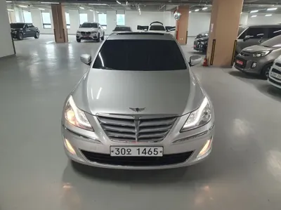 Hyundai Genesis 2013, 136712 км, за 4673.99 USD