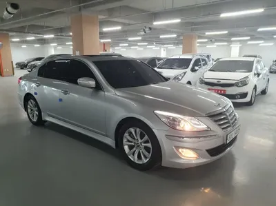 Hyundai Genesis 2013, 136712 км, за 4673.99 USD