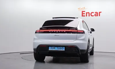 Porsche Macan 2025, 26307 км, за 64001.58 USD