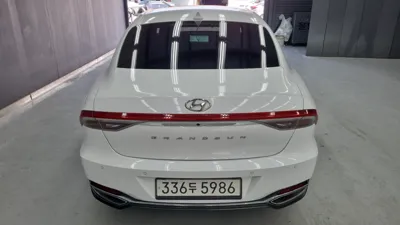 Hyundai Grandeur 2022, 22751 км, за 17526.59 USD