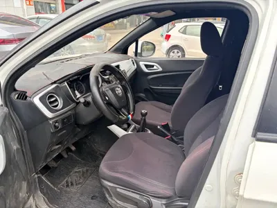 Zhonghua V3 2015, 101000 км, за 1294.85 USD