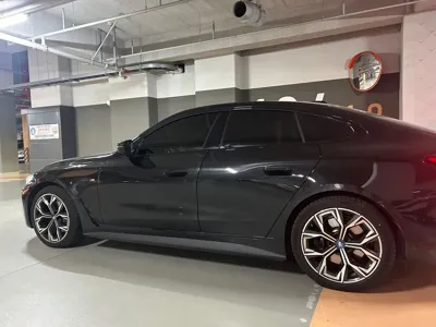 BMW i4 2024, 35000 км, за 19700.34 USD