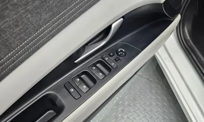 Hyundai Avante 2022, 39789 км, за 15562.93 USD - фото 20