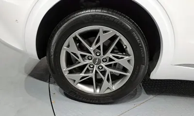 Genesis GV70 2023, 24561 км, за 24572.57 USD