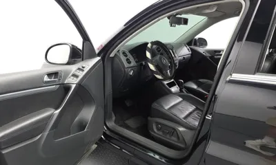 Volkswagen Tiguan 2015, 90867 км, за 5513.98 USD - фото 10