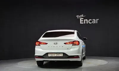 Hyundai Avante 2020, 128611 км, за 6180.07 USD