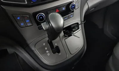 Hyundai Starex 2018, 69571 км, за 10378.35 USD - фото 9