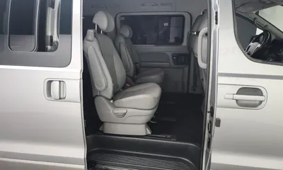 Hyundai Starex 2018, 69571 км, за 10378.35 USD - фото 12