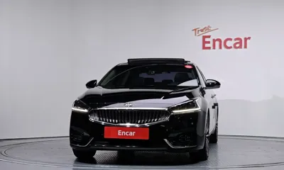 Kia K7 2018, 76611 км, за 10444.03 USD