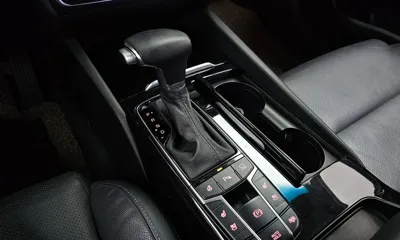 Kia K7 2018, 76611 км, за 10444.03 USD - фото 9
