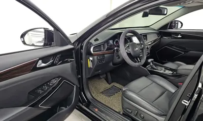 Kia K7 2018, 76611 км, за 10444.03 USD - фото 10