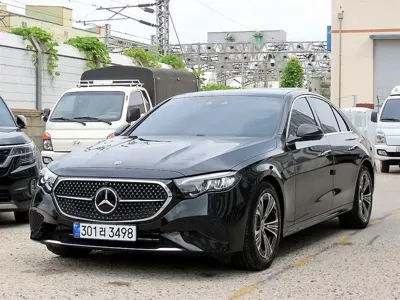 Mercedes-Benz E-Class 2024, 39216 км, за 33811.09 USD