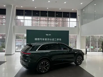 Li Auto Li L6 2025, 6000 км, за 31510.46 USD