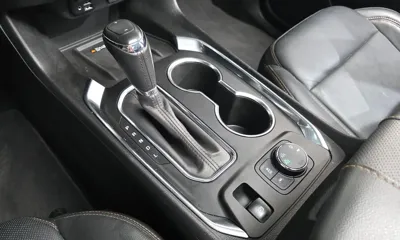 ChevroletGMDaewoo Traverse 2020, 49425 км, за 15287.55 USD - фото 9