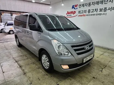 Hyundai Starex 2016, 92959 км, за 6840.39 USD