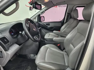 Hyundai Starex 2016, 92959 км, за 6840.39 USD - фото 13