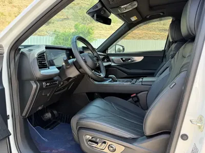 GAC Motor Trumpchi ES9 2025, 40000 км, за 21888.04 USD - фото 7