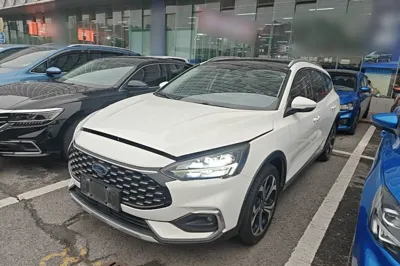 Ford Focus · 2021 год