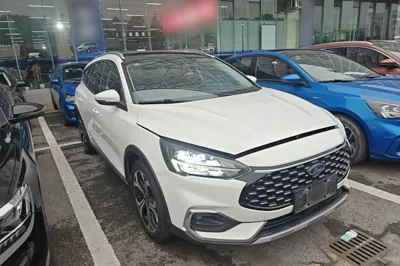 Ford Focus 2021, 45500 км, за 11284 USD