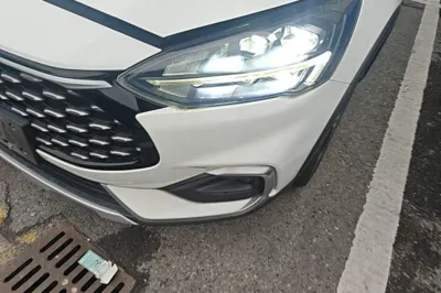 Ford Focus 2021, 45500 км, за 11284 USD - фото 8