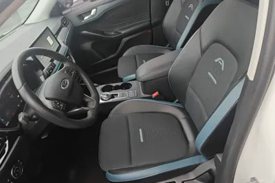 Ford Focus 2021, 45500 км, за 11284 USD - фото 17