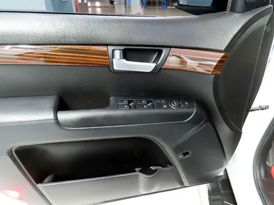 Kia Mohave 2017, 180000 км, за 8671.46 USD - фото 8