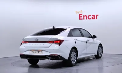 Hyundai Avante 2022, 59071 км, за 10288.46 USD