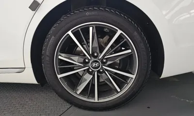 Hyundai Grandeur 2020, 112435 км, за 13154.42 USD - фото 21