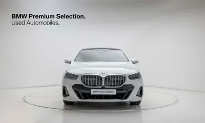 BMW 5-Series 2026, 11009 км, за 39654.15 USD