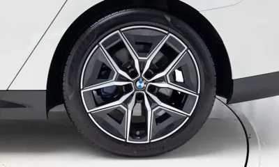 BMW 5-Series 2026, 11009 км, за 39654.15 USD